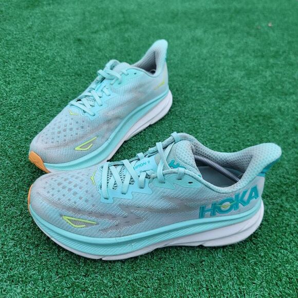 Hoka One One Clifton 9 - Women's running shoes - Size 9.5B - Picture 2 of 11